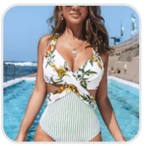 Cupshe floral Strappy Swimsuit
